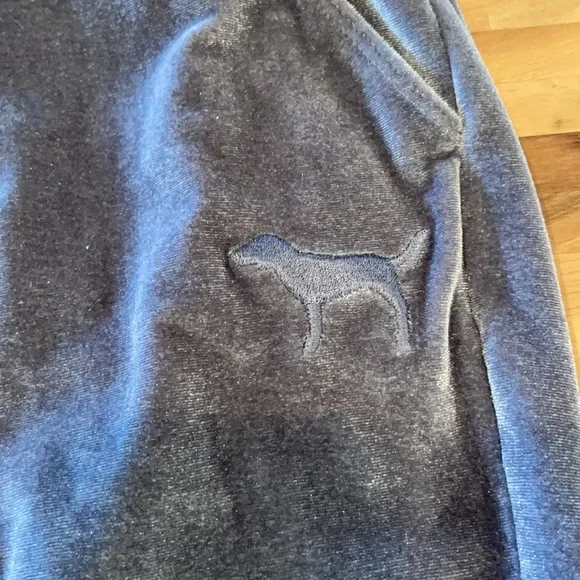 Victoria’s Secret PINK lounge velour skinny joggers - Picture 3 of 8